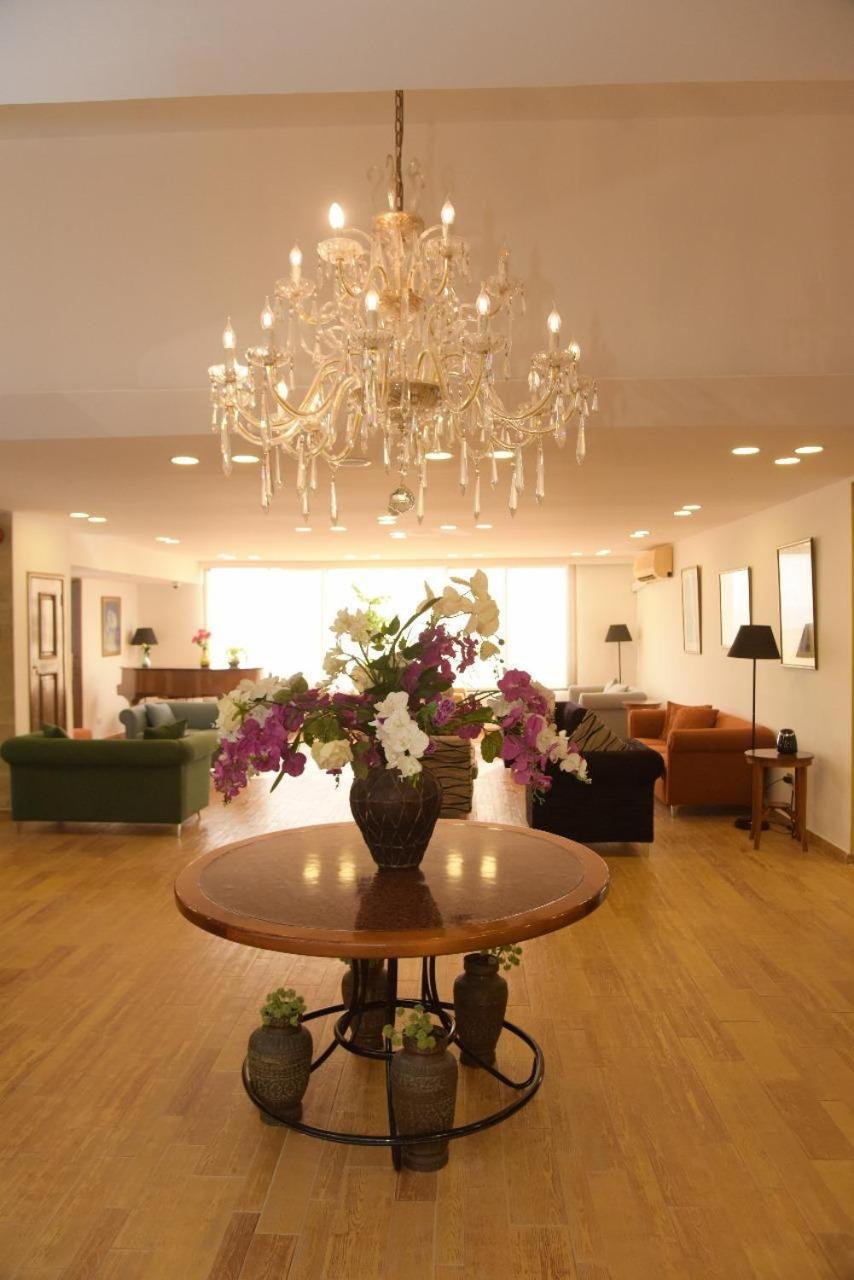 Vanda Hotel&Spa Jounieh Buitenkant foto